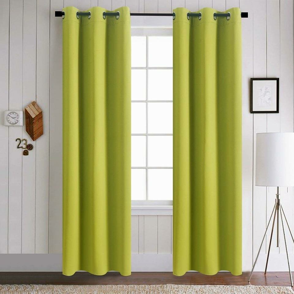 Rèm cửa màu xanh lá